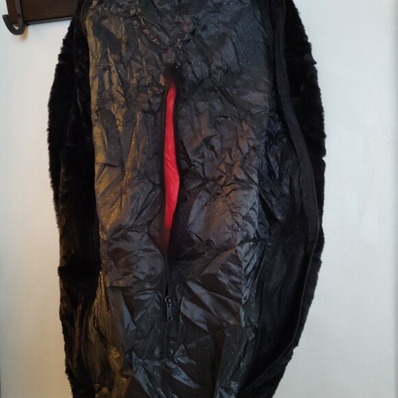 Quite Unique Cat/Dog Coffin Medium Size - Picture 2 of 2